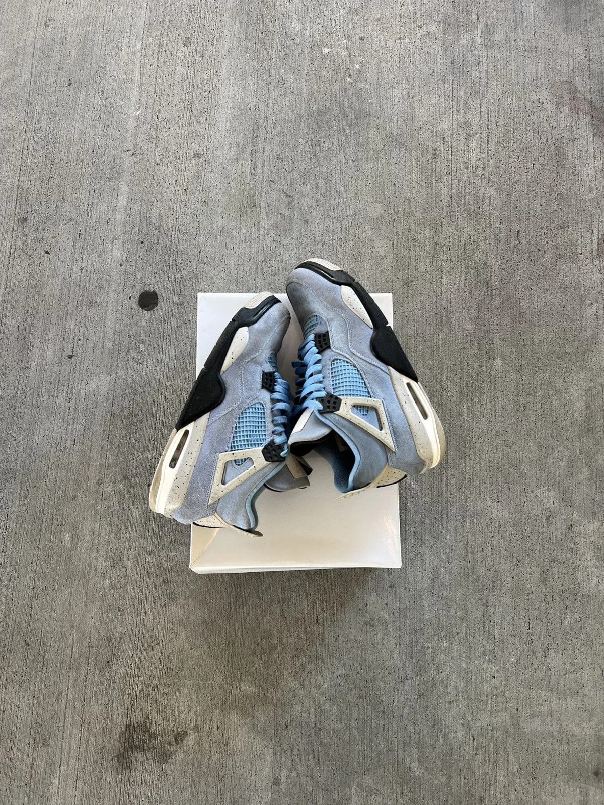 Jordan — Jordan 4 Retro — Sneaker — resale