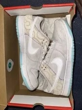 Nike — Nike Dunk Low Barbershop — Sneaker — resale