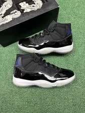 Jordan — Size 9.5 - Jordan 11 Retro High — Sneaker — resale
