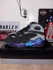 Jordan — Jordan 8 — Sneaker — resale