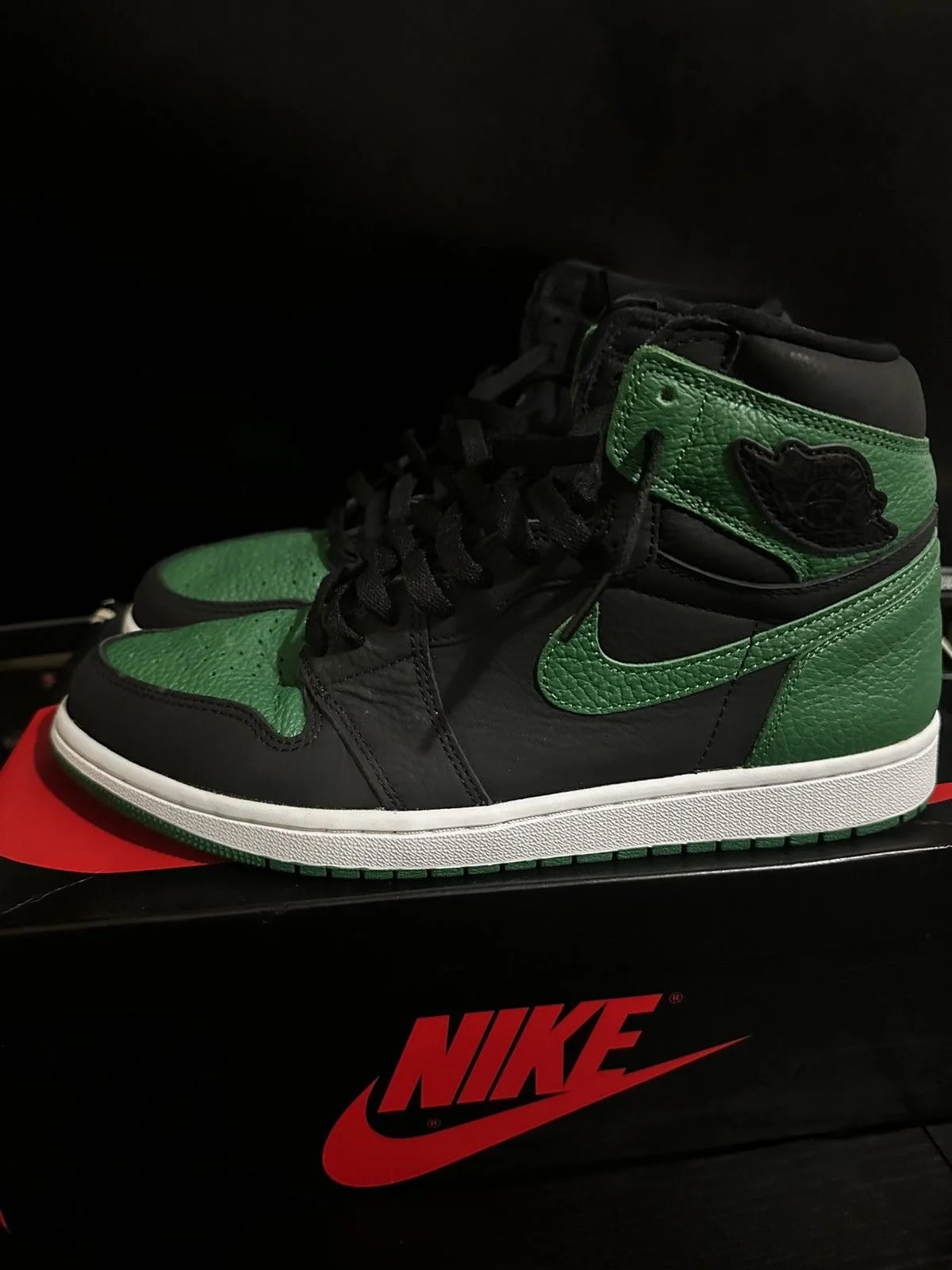 Jordan — Jordan 1 Retro High OG — Sneaker — resale