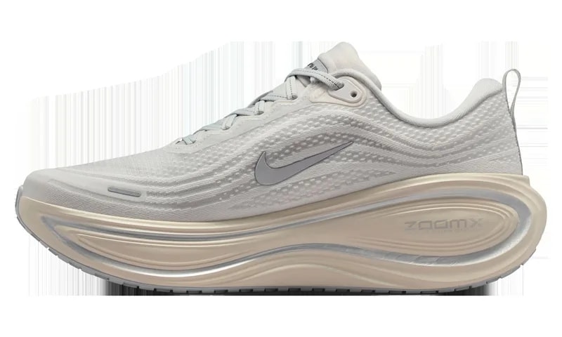NIKE — Vomero Plus " IQ0308 094 — Sneaker — resale