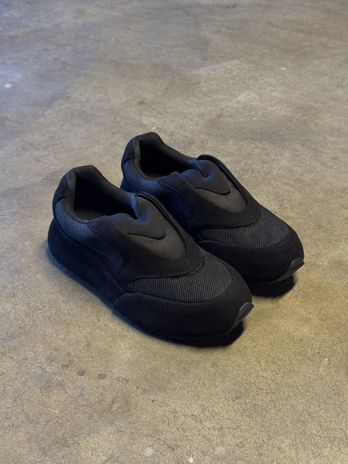 Yeezy — Yeezy BL-01 — Sneaker — resale