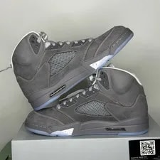 Jordan — Jordan 5 — Sneaker — resale