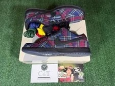 Nike SB — Size 9.5 - Nike SB Dunk Low X Nardwuar Tam O' Shanter Hat — Sneaker — resale