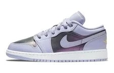 Jordan — Jordan 1 Low GS 554723-032 — Sneaker — resale