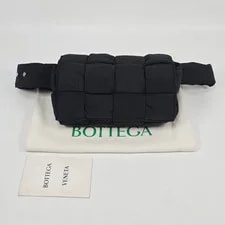 Bottega Veneta — Bottega Veneta Padded Tech Mini Cassette Belt 155487423 — Handbag — resale