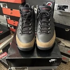 Jordan — Jordan 9 — Sneaker — resale