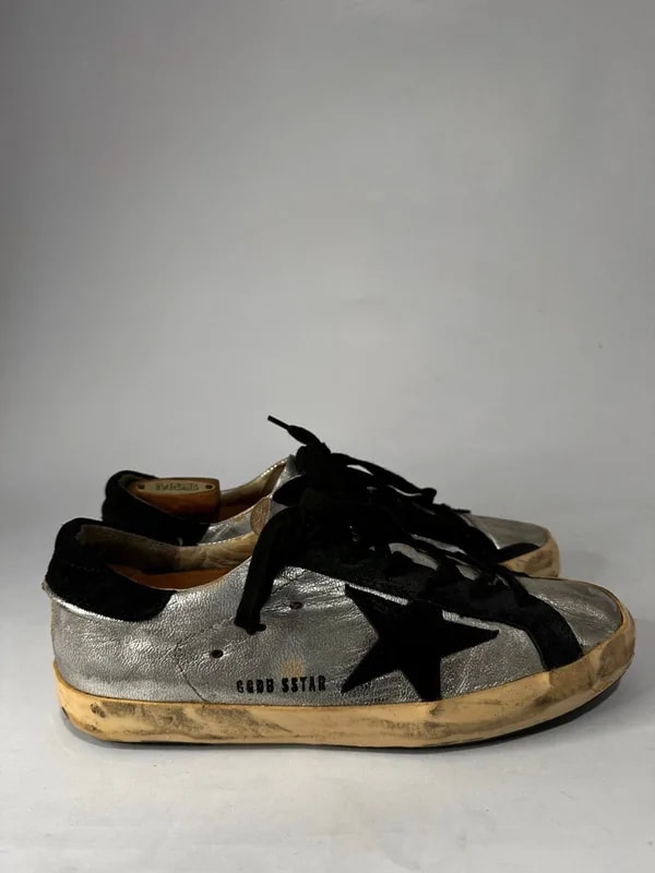 Golden Goose — Golden Goose Superstar IN Laminated AND — Sneaker — resale