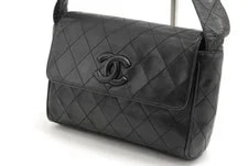 Chanel — Chanel Matelasse CC Logo Flap — Handbag — resale
