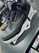 Jordan — Air Jordan 3 & “Tuxedo” 2018 — Sneaker — resale