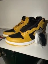 Air Jordan — Air Jordan 1 Retro High OG 'Pollen' — Sneaker — resale