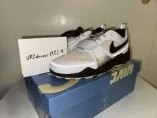 Nike — Size 11.5 - Nike X Zoom Field Jaxx Light — Sneaker — resale