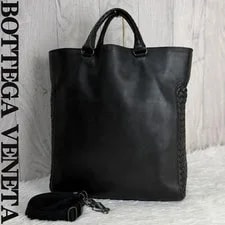 Bottega Veneta — Excellent Condition A4 Compatible Bottega Veneta Leat — Handbag — resale