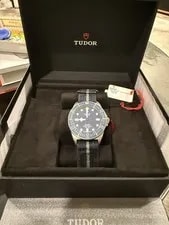 Tudor — Tudor Pelagos FXD Automatic Diver 42mm Titanium Blue Dial Fabric Strap Box — Watch — resale