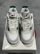Jordan — Jordan 4 Retro SB — Sneaker — resale
