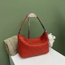 Bottega Veneta — Bottega Veneta Authentic 50*40*4 — Handbag — resale