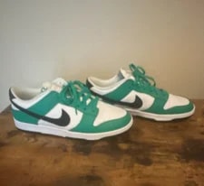 NIKE — Nike Dunk ’S Low Top Lace Up — Sneaker — resale