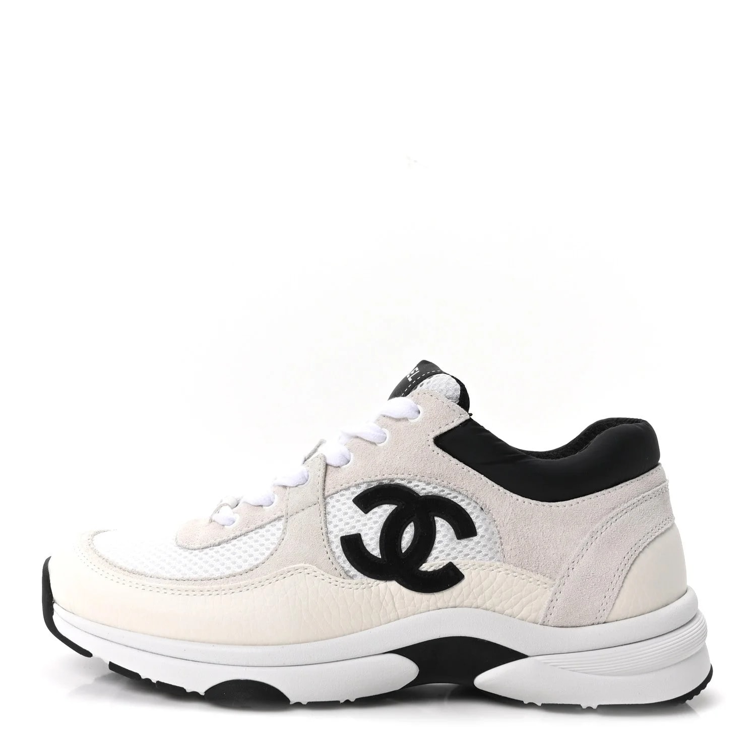 Chanel — Grained CC 38 — Sneaker — resale