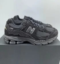 New Balance — New Balance 2002R Protection Pack Size: UK 9/US 9.5 / EU43 — Sneaker — resale