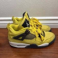 Air Jordan — Air Jordan 4 Retro Lightning 2021 — Sneaker — resale