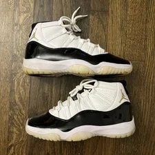 Jordan — Size 9 - Jordan 11 Retro Mid Gratitude — Sneaker — resale