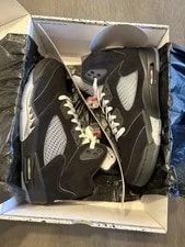 Air Jordan — Air Jordan 5 Retro OG Metallic — Sneaker — resale