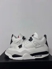 Air Jordan — Size 11 - Air Jordan 4 Retro Flight Club — Sneaker — resale