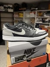 Jordan — Jordan Air 1 Retro Low OG — Sneaker — resale