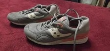 Saucony — Sample Saucony 6000 Unplugged Pack — Sneaker — resale
