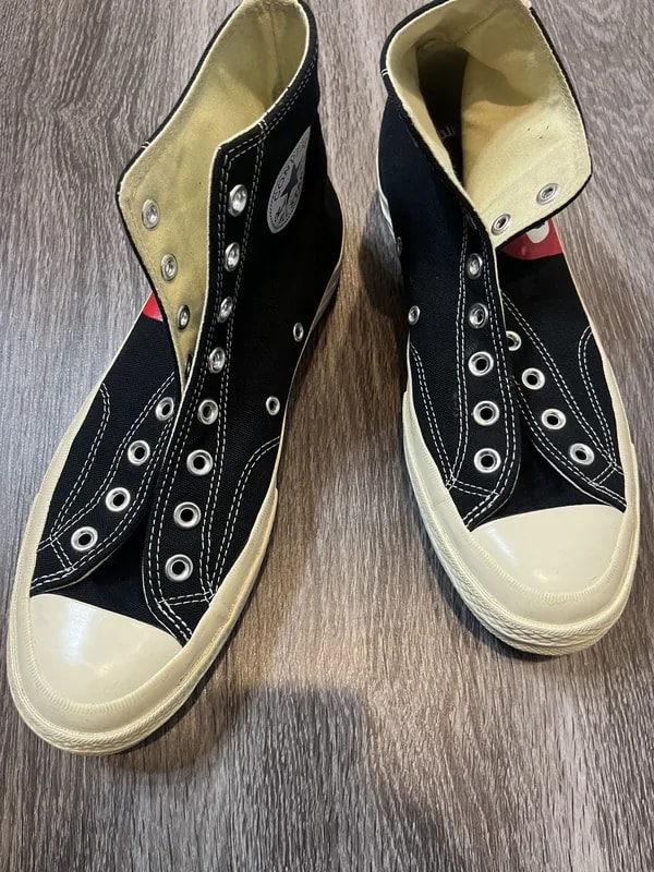 Converse — Comme des Garçons Play X Converse — Sneaker — resale
