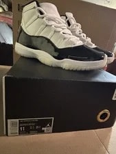 Jordan — Jordan Air 11 ’S Mid Top Lace-Up — Sneaker — resale