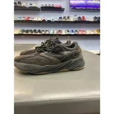Yeezy — Yeezy 700 Utility Size 11 No Box — Sneaker — resale
