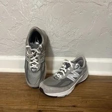 New Balance — New Balance 990v6 — Sneakers — resale