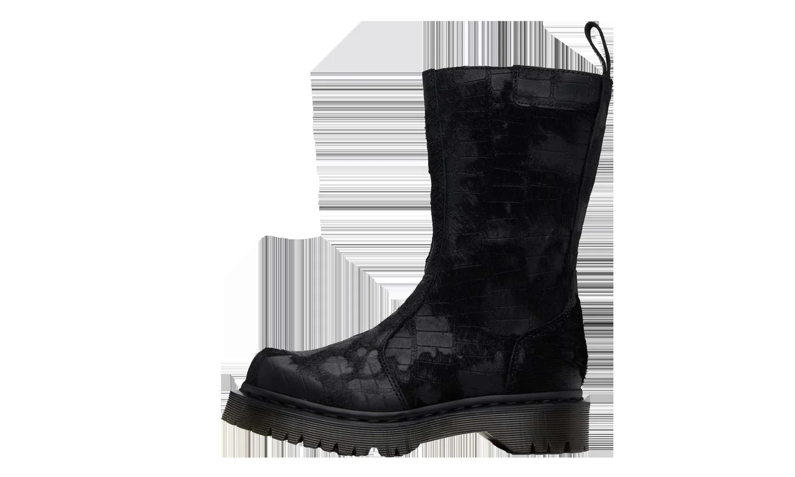 Dr Martens — Emboss Hair on Regena Boot " 41253001 — Sneaker — resale