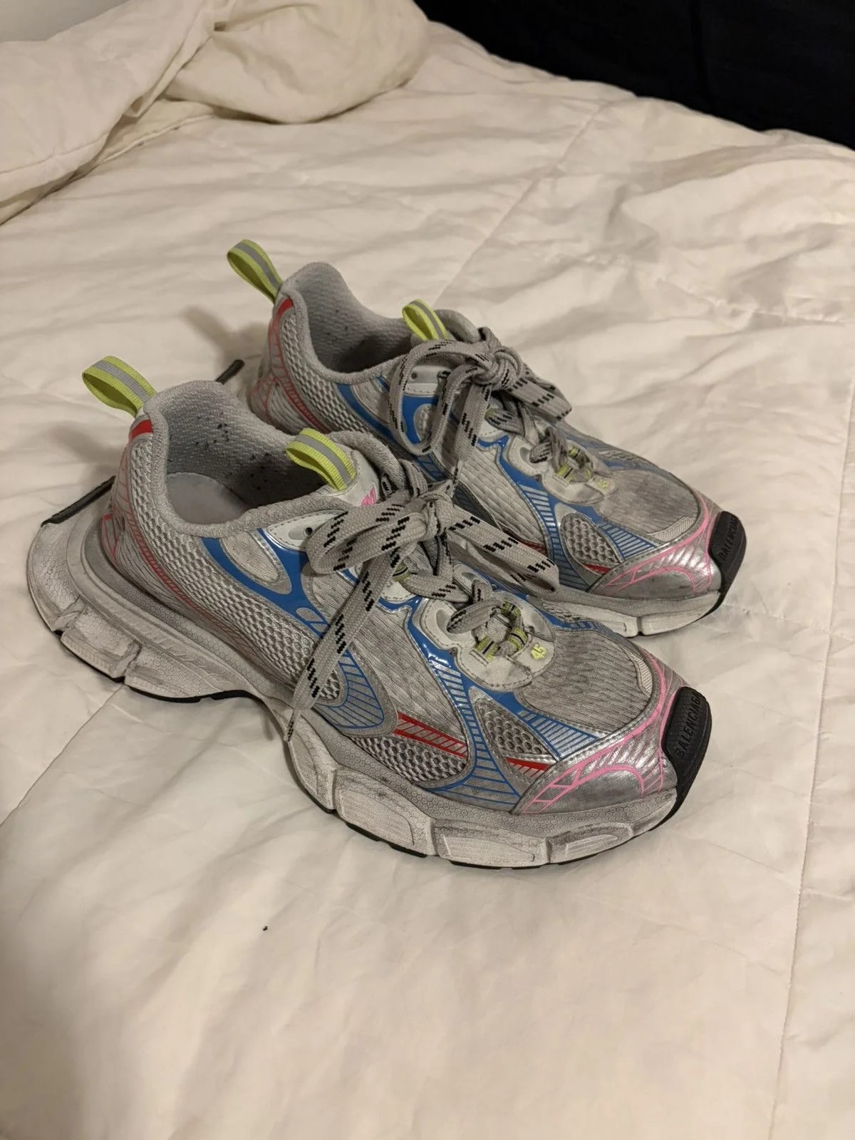 Balenciaga — Balenciaga 3XL Runner — Sneaker — resale