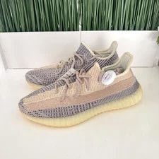Yeezy — Yeezy Boost 350 V2 Running Shoes — Sneaker — resale