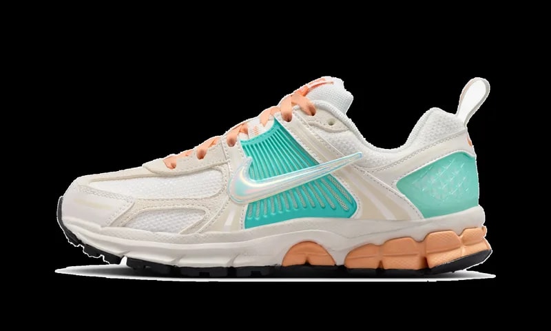NIKE — Vomero 5 GS "Bleached " IM7160 133 — Sneaker — resale