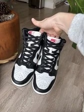 Nike — Nike Dunk High / High Top Lace-Up — Sneaker — resale