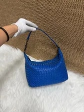 Bottega Veneta — Authentic Bottega Veneta Cassette — Handbag — resale