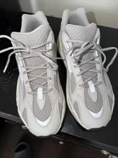 Yeezy — Yeezy 700 V2 Size 11.5 No Box — Sneaker — resale