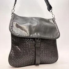Bottega Veneta — Bottega Veneta Crossbody Auth Japan Auth 042271 — Handbag — resale