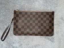 Louis Vuitton — Louis Vuitton Light Pochette Neverfull Ballerine Wristlet — Handbag — resale