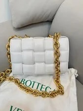 Bottega Veneta — Bottega Veneta Chain Padded Crossbody Cassette 146460407 — Handbag — resale