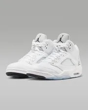 Jordan — Jordan HQ7978-103 AIR 5 Retro_white/ -Metallic — Sneaker — resale