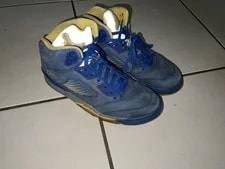 Air Jordan — Air Jordan 5 Retro Laney Size 11.5 No Reserve — Sneaker — resale