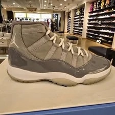 Jordan — Size 8.5 - Jordan 11 Retro High — Sneaker — resale