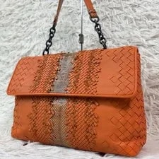 Bottega Veneta — Bottega Veneta One- Ships From Japan — Handbag — resale