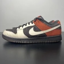 Nike — Size 11 - Nike Dunk Low — Sneaker — resale