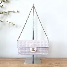 Chanel — Chanel Travel Ligne E/W Flap — Handbag — resale